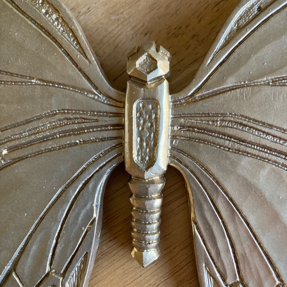 1968 Set of gold Butterfly wall hangings - Picture 4 of 12